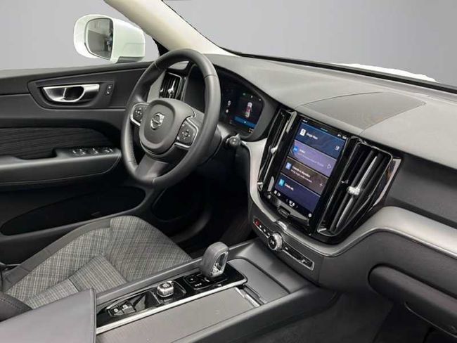 Volvo XC60 Recharge Core, T6 AWD Híbrido enchufable, Eléctrico/Gasolina, Bright   - Foto 14