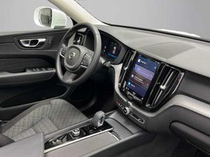 Volvo XC60 Recharge Core, T6 AWD Híbrido enchufable, Eléctrico/Gasolina, Bright   - Foto 14