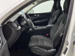 Volvo XC60 Recharge Core, T6 AWD Híbrido enchufable, Eléctrico/Gasolina, Bright   - Foto 15