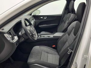 Volvo XC60 Recharge Core, T6 AWD Híbrido enchufable, Eléctrico/Gasolina, Bright   - Foto 13