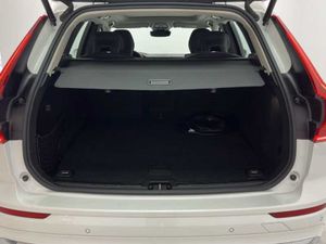 Volvo XC60 Recharge Core, T6 AWD Híbrido enchufable, Eléctrico/Gasolina, Bright   - Foto 18
