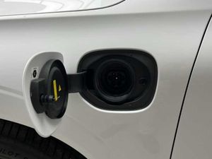 Volvo XC60 Recharge Core, T6 AWD Híbrido enchufable, Eléctrico/Gasolina, Bright   - Foto 13