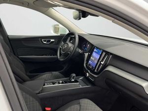 Volvo XC60 Recharge Core, T6 AWD Híbrido enchufable, Eléctrico/Gasolina, Bright   - Foto 15
