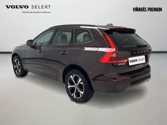 Volvo XC60 B5 AWD Core 26   - Foto 22