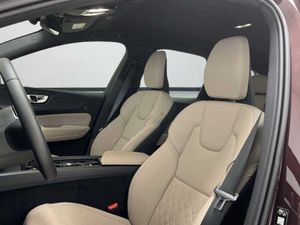 Volvo XC60 B5 AWD Core 26   - Foto 10