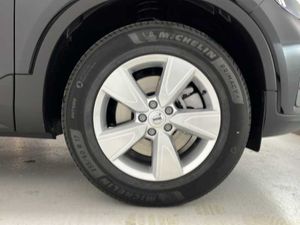 Volvo XC40 B3 Essential MY26   - Foto 17