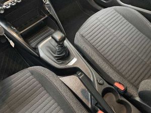 Peugeot 2008 SUV  Active Pack Puretech 100 S&S 6 Vel. MAN REBU   - Foto 17