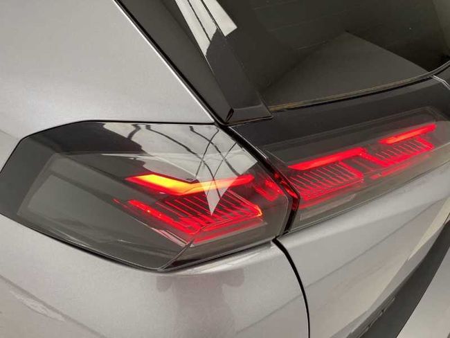 Peugeot 2008 NSUV  Allure Gasolina 100 S&S 6 Vel. MAN   - Foto 11