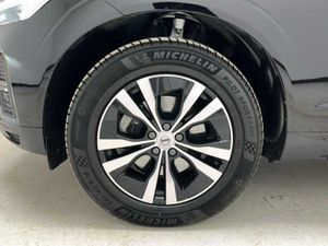 Volvo XC60 Core, B5 AWD Mild hybrid, Gasolina MODELO ANTERIO   - Foto 16