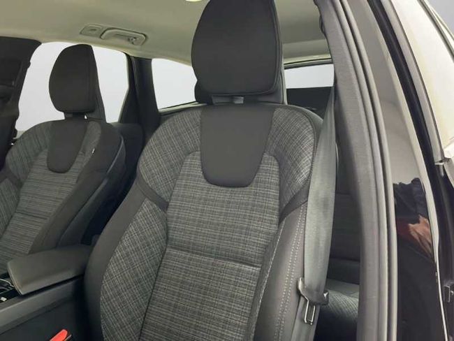 Volvo XC60 Core, B5 AWD Mild hybrid, Gasolina MODELO ANTERIO   - Foto 10