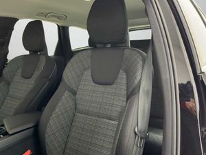 Volvo XC60 Core, B5 AWD Mild hybrid, Gasolina MODELO ANTERIO   - Foto 10