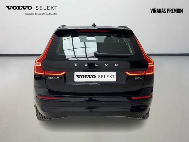 Volvo XC60 Core, B5 AWD Mild hybrid, Gasolina MODELO ANTERIO   - Foto 5