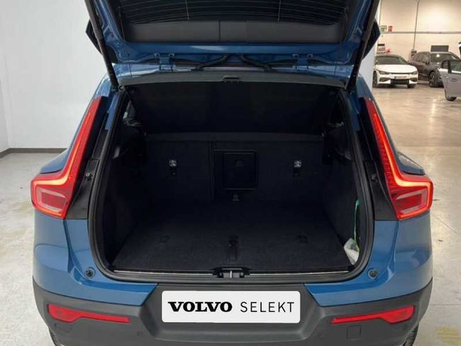 Volvo XC40 Plus, B3 (gasolina), Gasolina, Bright   - Foto 12