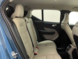 Volvo XC40 Plus, B3 (gasolina), Gasolina, Bright   - Foto 11