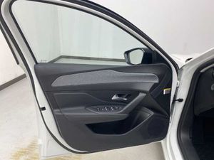 Peugeot 308 5p Allure Gasolina 130 S&S 6 Vel. MAN   - Foto 16