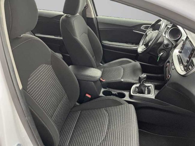 Kia XCeed Nuevo  1.0 T-Gdi 100 CV Drive   - Foto 19