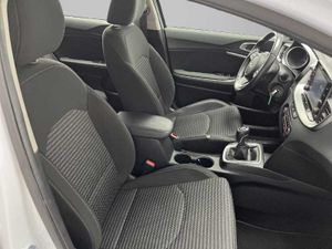 Kia XCeed Nuevo  1.0 T-Gdi 100 CV Drive   - Foto 19