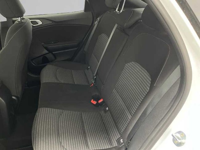 Kia XCeed Nuevo  1.0 T-Gdi 100 CV Drive   - Foto 11