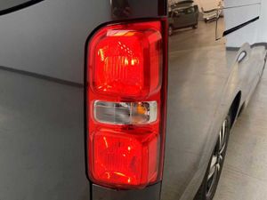 Peugeot Traveller Business VIP BlueHDi 180 S&S EAT8 Long M1   - Foto 33