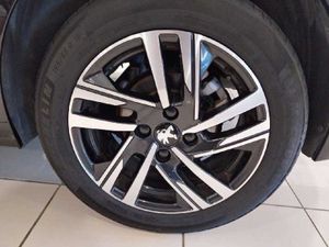Peugeot 208 5P Allure Pack BlueHDi 100 S&S 6 Vel MAN   - Foto 10