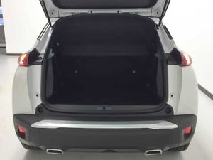 Peugeot 2008 SUV  GT Pack Gasolina 130 S&S EAT8 REBU   - Foto 13