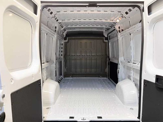 Citroën Jumper Nueva  Furgón 3.5 L2 H2 BlueHDi 140 S&S 6v   - Foto 18