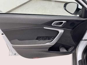Kia XCeed Nuevo  1.0 T-Gdi 100 CV Drive   - Foto 18
