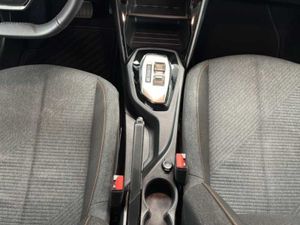 Peugeot 208 N 5P Style HYBRID 100 eDCS6   - Foto 9