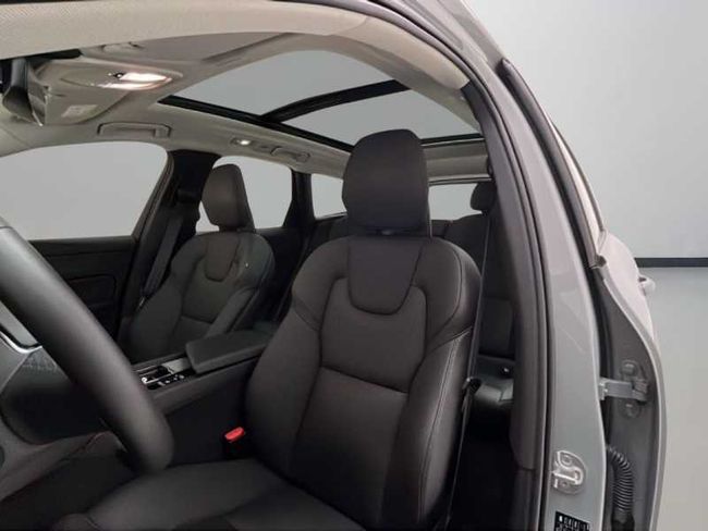 Volvo XC60 Ultimate, B4 AWD Mild hybrid, Diésel, Dark   - Foto 10