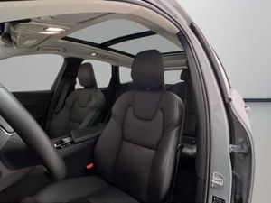 Volvo XC60 Ultimate, B4 AWD Mild hybrid, Diésel, Dark   - Foto 10