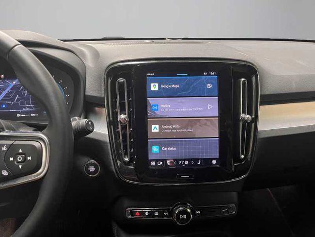 Volvo XC40 Plus, B3 Mild hybrid, Gasolina, Dark   - Foto 16