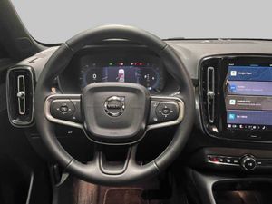 Volvo XC40 Plus, B3 Mild hybrid, Gasolina, Dark   - Foto 15