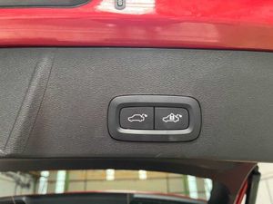 Volvo XC40 Plus, B3 Mild hybrid, Gasolina, Dark   - Foto 12