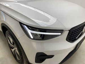 Volvo XC40 Plus, B3 Mild hybrid, Gasolina, Dark   - Foto 11