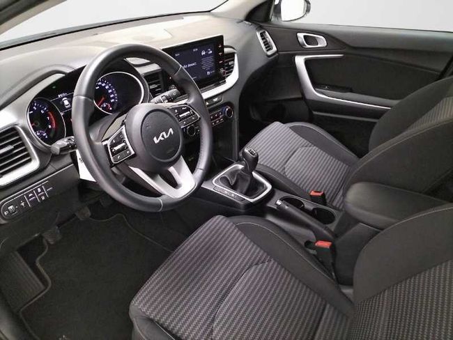 Kia XCeed Nuevo  1.0 T-Gdi 100 CV Drive   - Foto 9