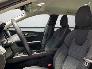 Volvo XC60 B4 (D) AWD Core Auto   - Foto 17