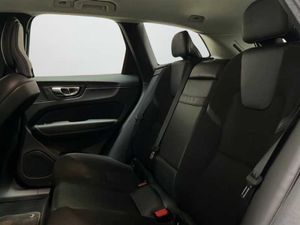Volvo XC60 B4 (D) AWD Business Plus Auto   - Foto 18
