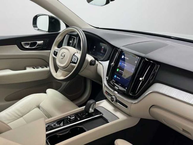 Volvo XC60 Plus, B5 AWD Mild hybrid, Gasolina, Dark Modelo Anterior   - Foto 9