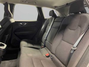 Volvo XC60 B4 (D) Momentum Auto   - Foto 12