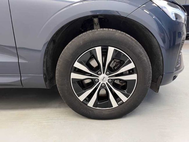 Volvo XC60 B4 (D) Momentum Auto   - Foto 11