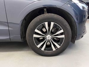 Volvo XC60 B4 (D) Momentum Auto   - Foto 11