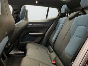 Volvo EX30 Ultra, Single Motor Extended Range, Eléctrico   - Foto 17