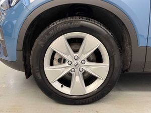 Volvo XC40 Core, B3 Mild hybrid, Gasolina   - Foto 9