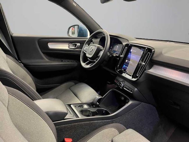 Volvo XC40 Core, B3 Mild hybrid, Gasolina   - Foto 12