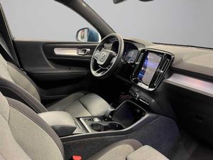Volvo XC40 Core, B3 Mild hybrid, Gasolina   - Foto 12