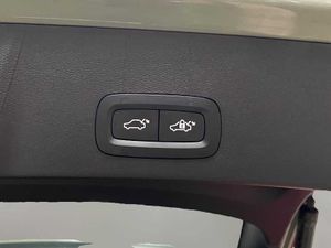 Volvo XC40 Core, B3 Mild hybrid, Gasolina   - Foto 18