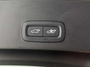 Volvo XC40 Core, B3 Mild hybrid, Gasolina   - Foto 13