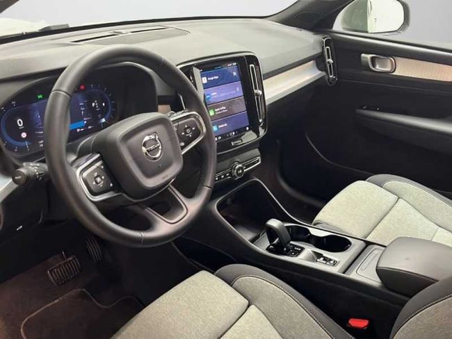 Volvo XC40 Core, B3 Mild hybrid, Gasolina   - Foto 10