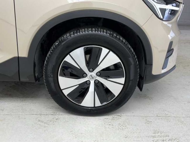 Volvo XC40 Core, B3 Mild hybrid, Gasolina   - Foto 9