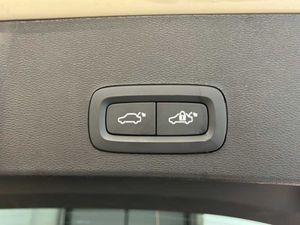 Volvo XC40 Core, B3 Mild hybrid, Gasolina   - Foto 19